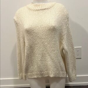 Zara wool blend Cream Women's Crew Neck Sweater size small excellent like new